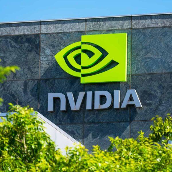 NVIDIA стала самой дорогой компанией в мире: её акции сейчас стоят $135 (nvidia 1 large)