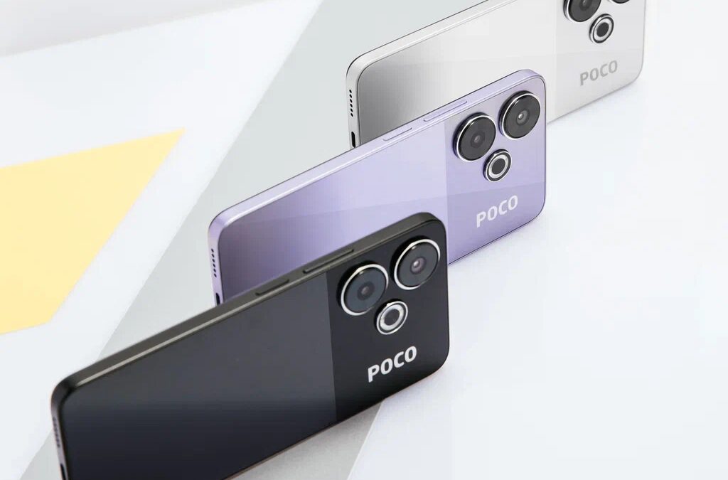 Три смартфона Poco M6 с тройной камерой и зеркальным покрытием вид сбоку