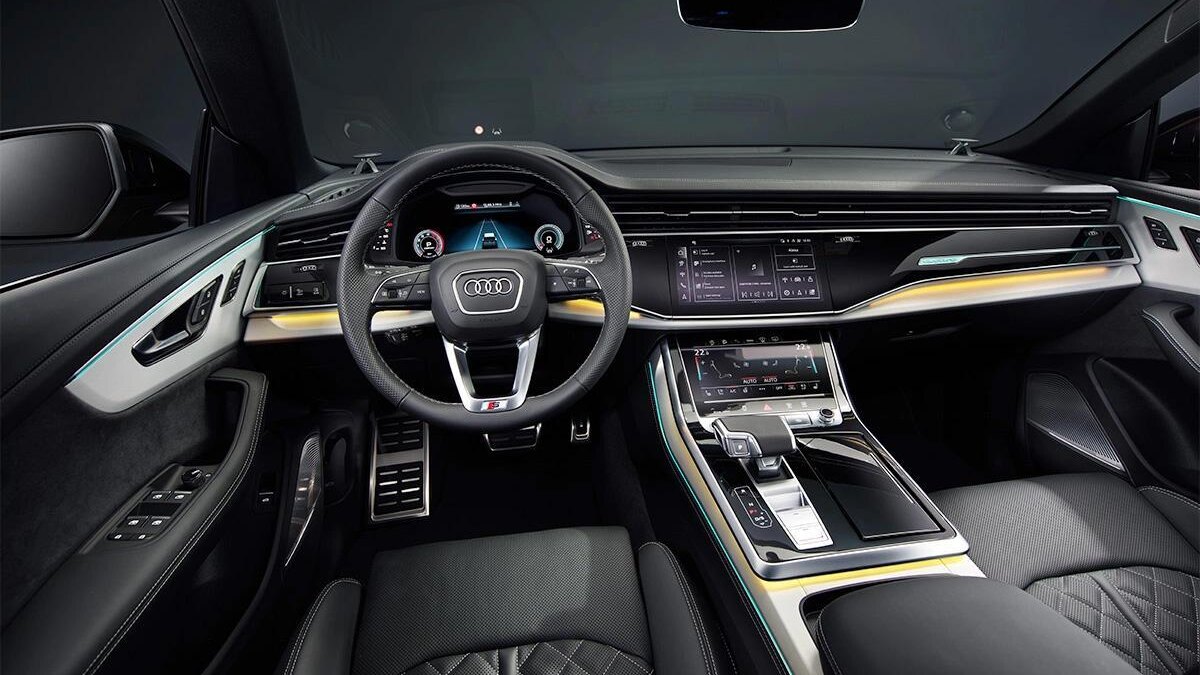 Российские дилеры привезли в страну обновленный кроссовер Audi Q8 5 347201658390624 copy large