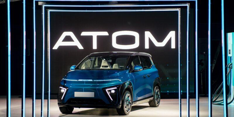 Названа стоимость российского электромобиля «Атом» (atom new mobility 75e 17a)