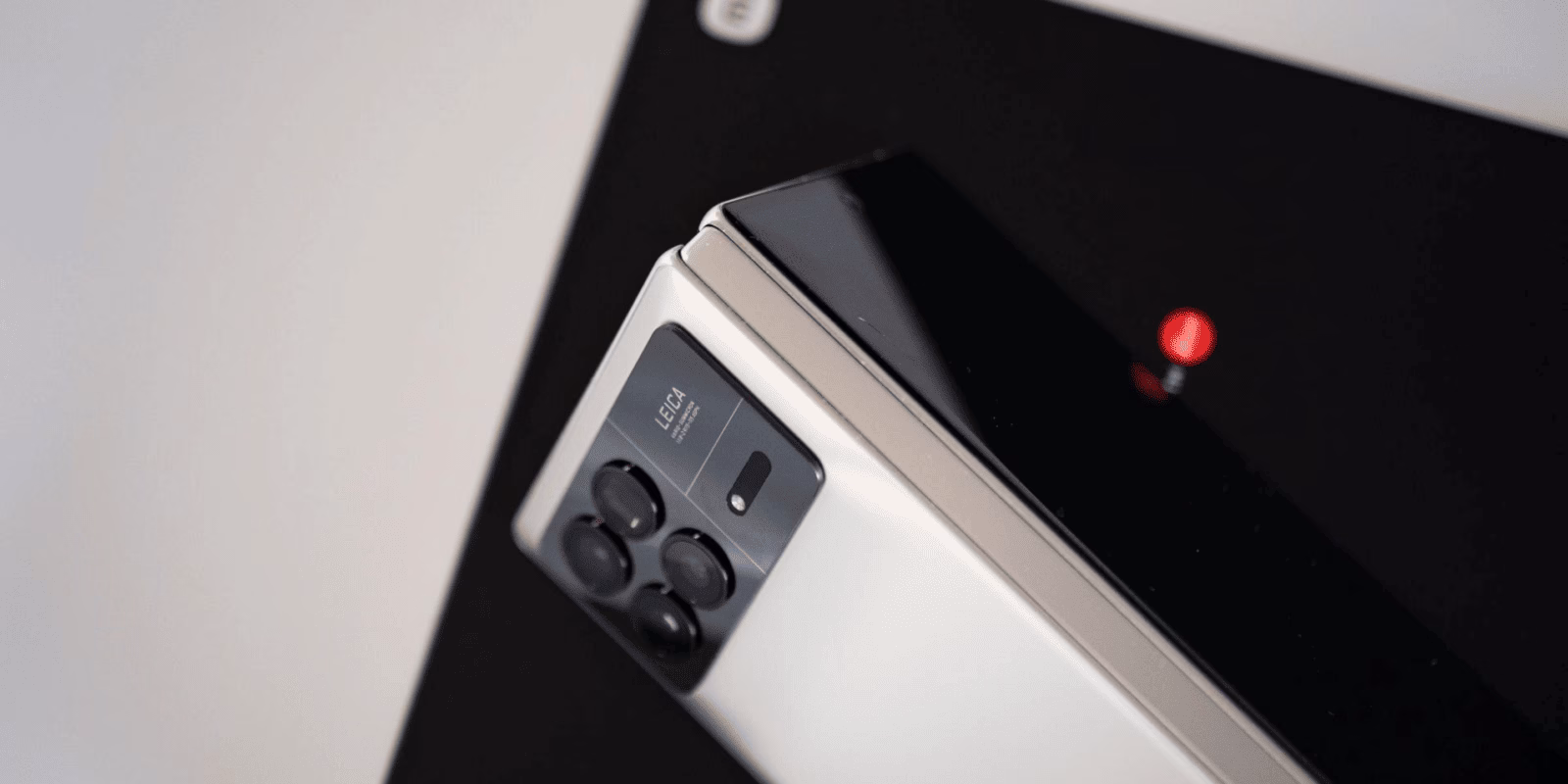Раскрыт дизайн складного смартфона Xiaomi Mix Fold 4 2 bb43e91aa29be49efb6772ecab6cb7e3343d215212fe99fcbb816ece44d5568b