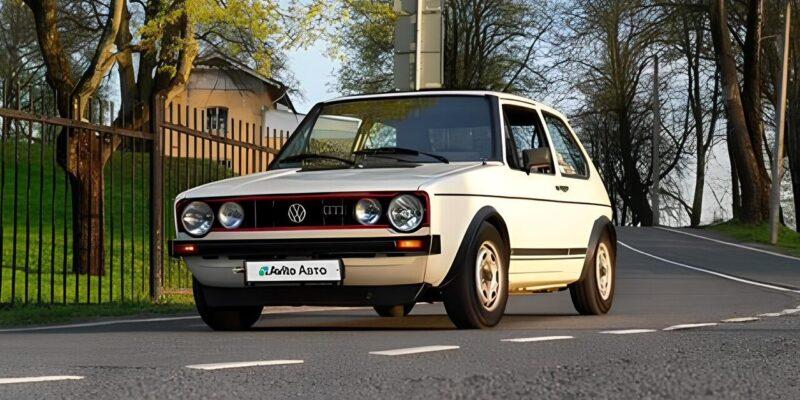 В России продают раритетный Volkswagen Golf GTI MK1 1981 года (photo 2024 07 01 12 53 26 large)