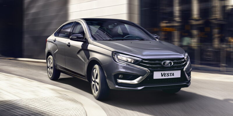 Новые Lada Vesta отправляют в отстойник «до исправления недочётов» (10424 1)