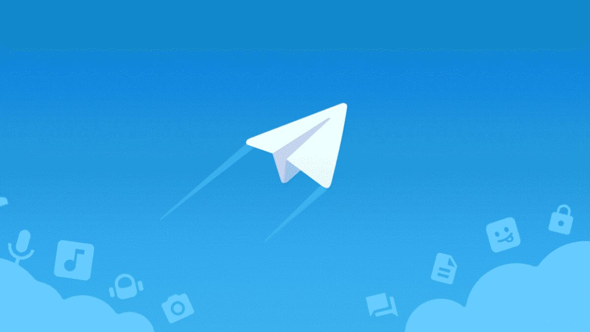 Экран смартфона с настройками сохранения данных Telegram