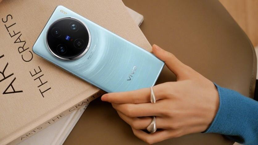 Появились первые изображения дизайна vivo X200 2 as6yz2zqz2aq1s16nrdkex6mmqkvdk