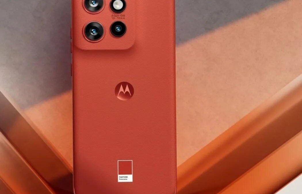 Motorola анонсировал смартфон Edge 50 Neo с ярким дизайном и защитой IP68 8 scale 1200 5 2