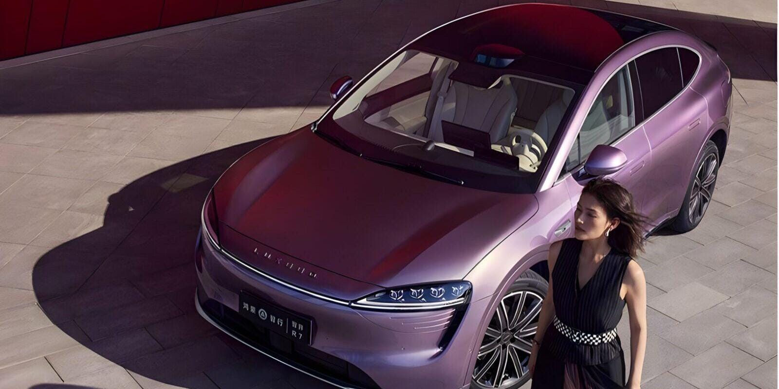Huawei и Chery представили электромобиль Luxeed R7 8 Huawei