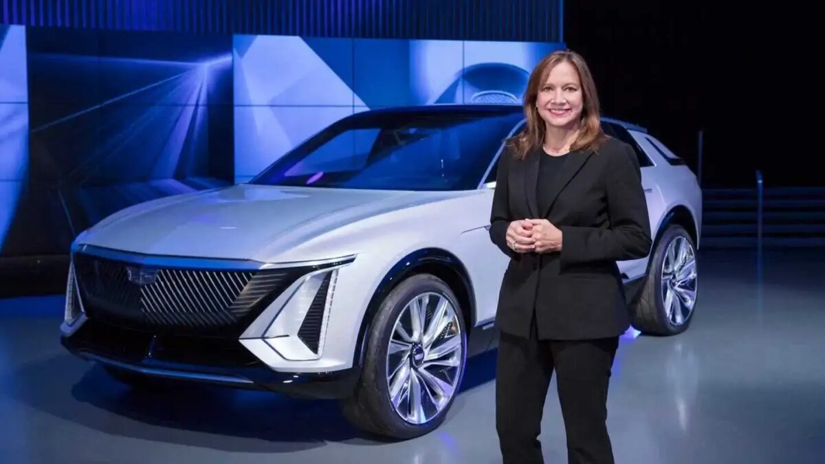 Автопроизводители сократили планы по выпуску электромобилей 7 gm chairman and ceo mary barra and cadillac lyriq