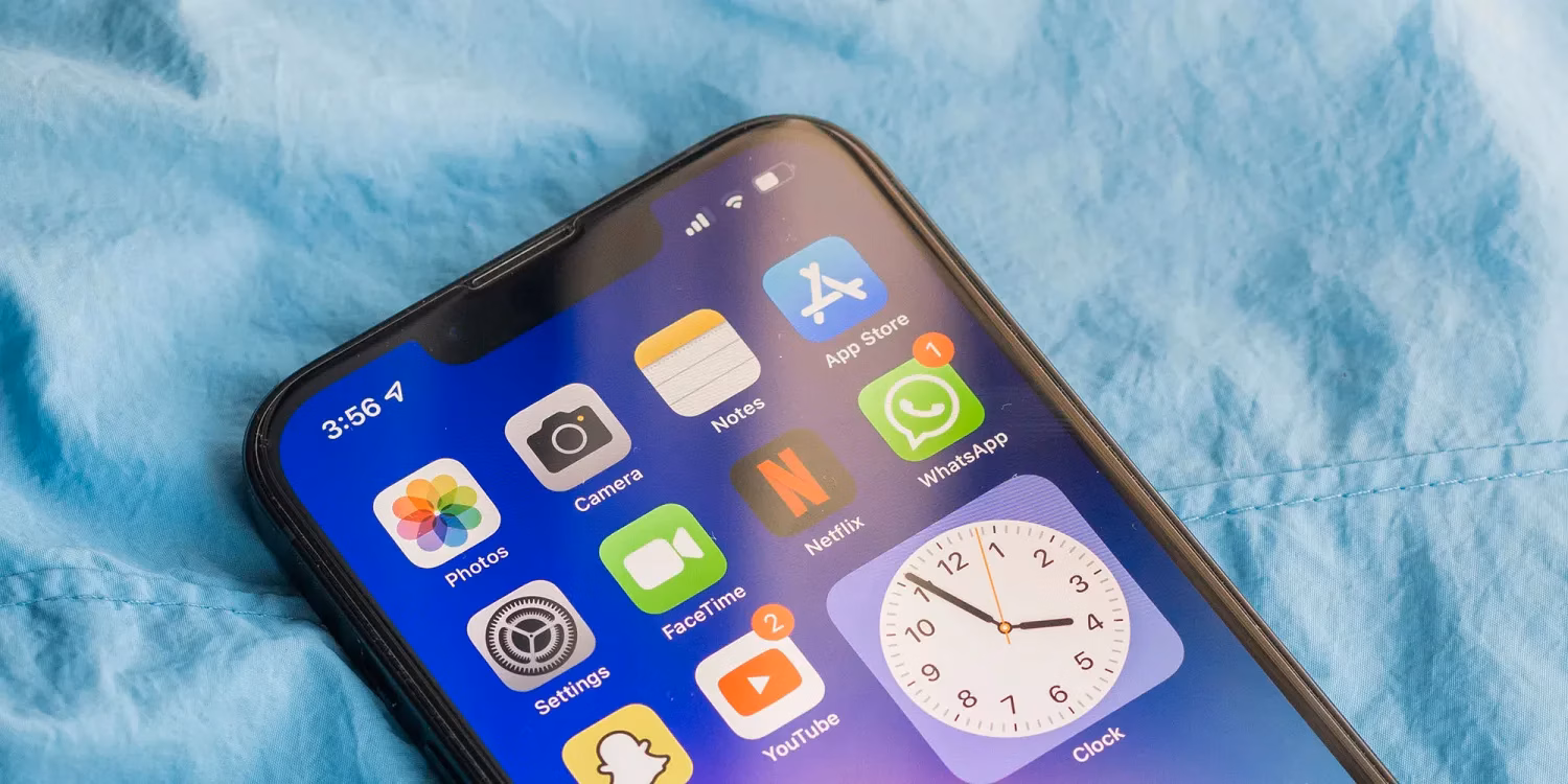 iphone se 4 displays.jpg