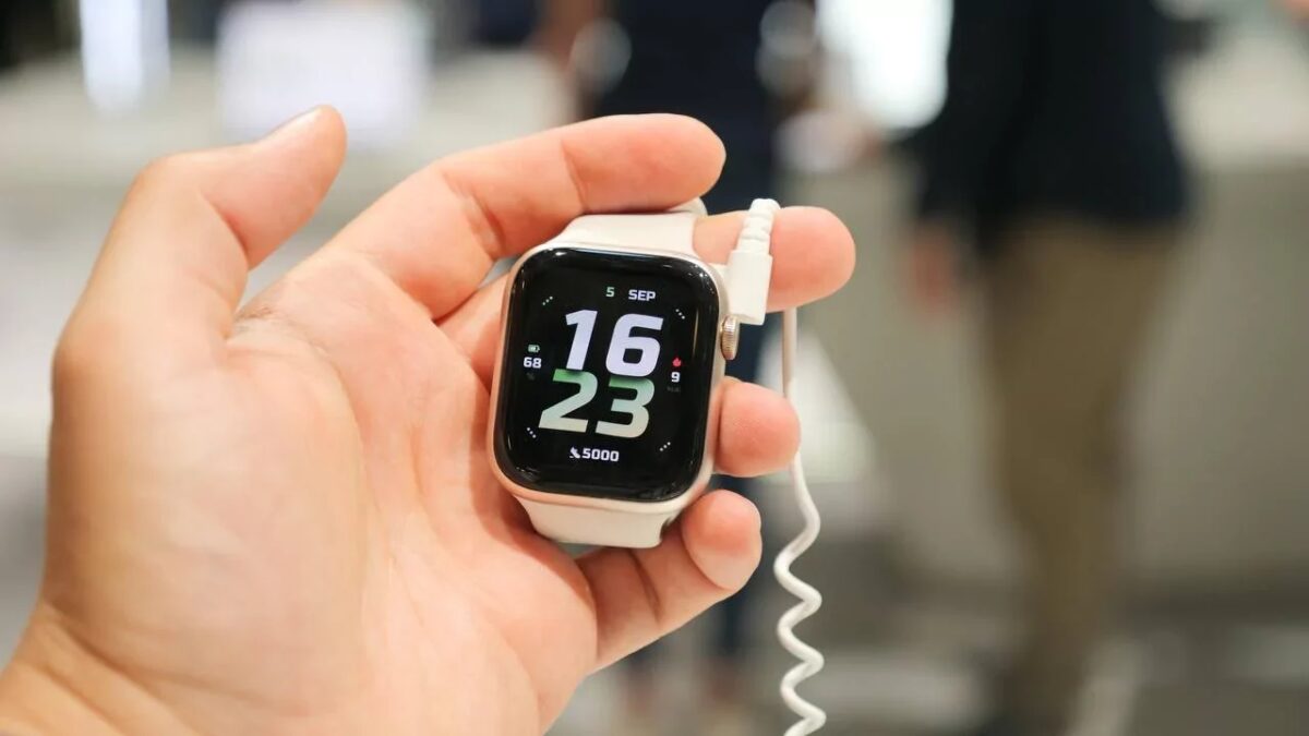 IFA 2024. Honor представил ультратонкие умные часы Honor Watch 5 7 pervye smart chasy s kremnij uglerodnoj batareej predstavleny honor watch 5 5.jpg