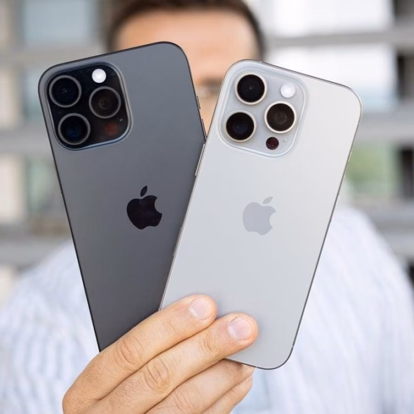 apple reported a record number of q3 iphone shipments worldwide.webp