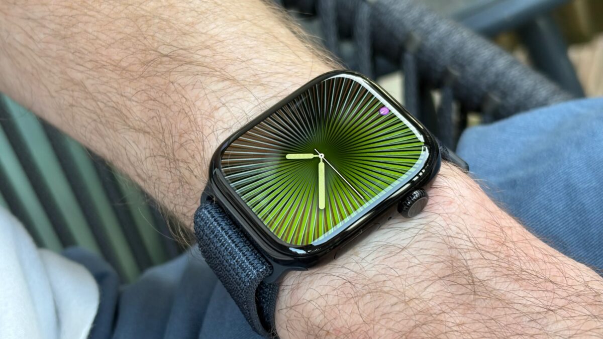 Apple Watch Series 10 против Watch SE 2: что лучше? 22 Apple