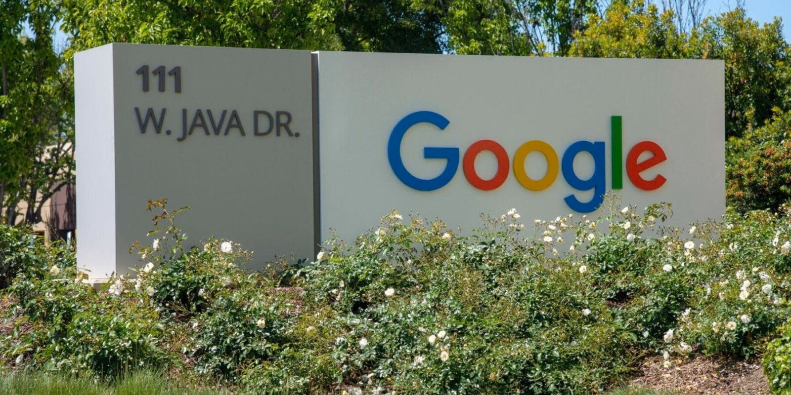 Российские телекомпании требуют от Google компенсацию в 2 ундециллиона рублей 1 greg bulla lkjx3s4pdog unsplash scaled