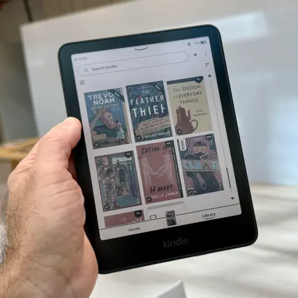 Amazon представил свою первую цветную электронную книгу Kindle Colorsoft (kindle colorsoft 1.jpg)