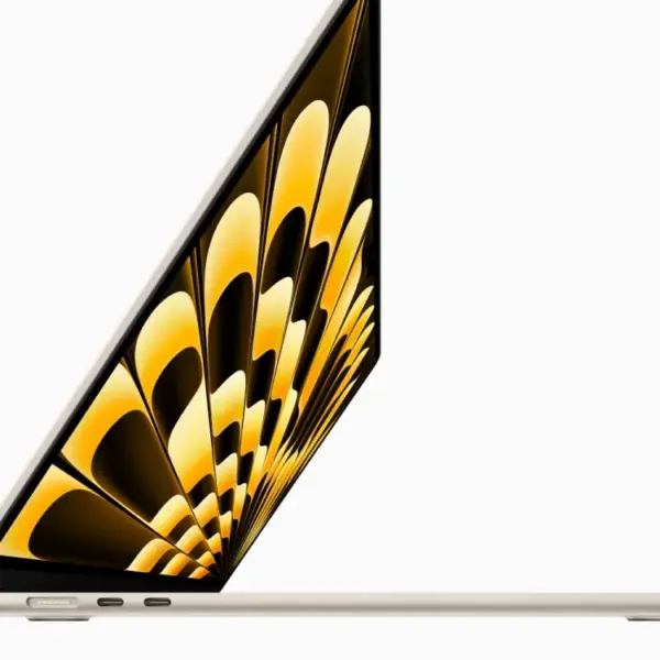 Поставки дисплеев для MacBook Air на M4 и нового iPhone SE начнутся в ближайшее время (m3 macbook air yellow.jpg)