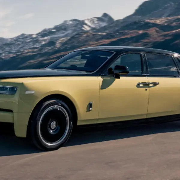 Rolls-Royce Phantom Goldfinger: эксклюзивный лимузин в честь 60-летия «Голдфингера» (p90576484 highres rolls royce phantom .jpg)