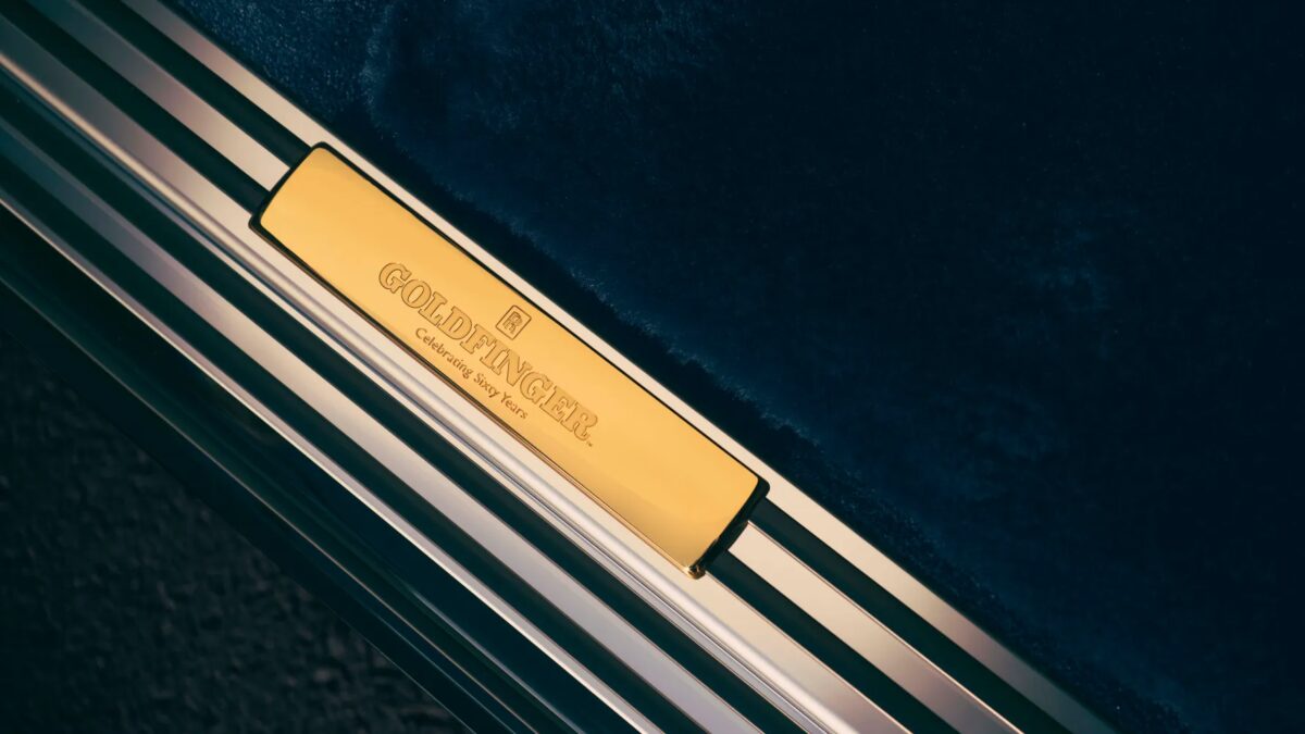 p90576498 highres rolls royce phantom .jpg