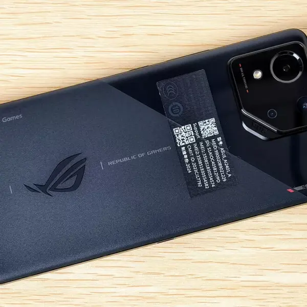 ROG Phone 8 получил бета-версию Android 15 (rge01.jpg)