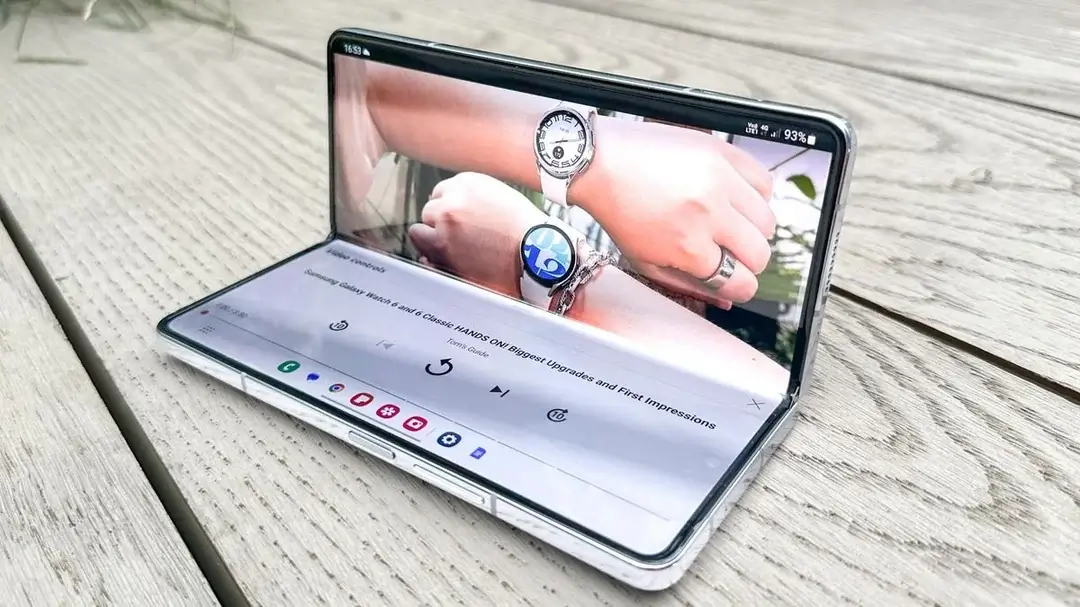 Смартфоны Samsung смогут открывать умные замки без рук с помощью UWB и NFC 2 Samsung