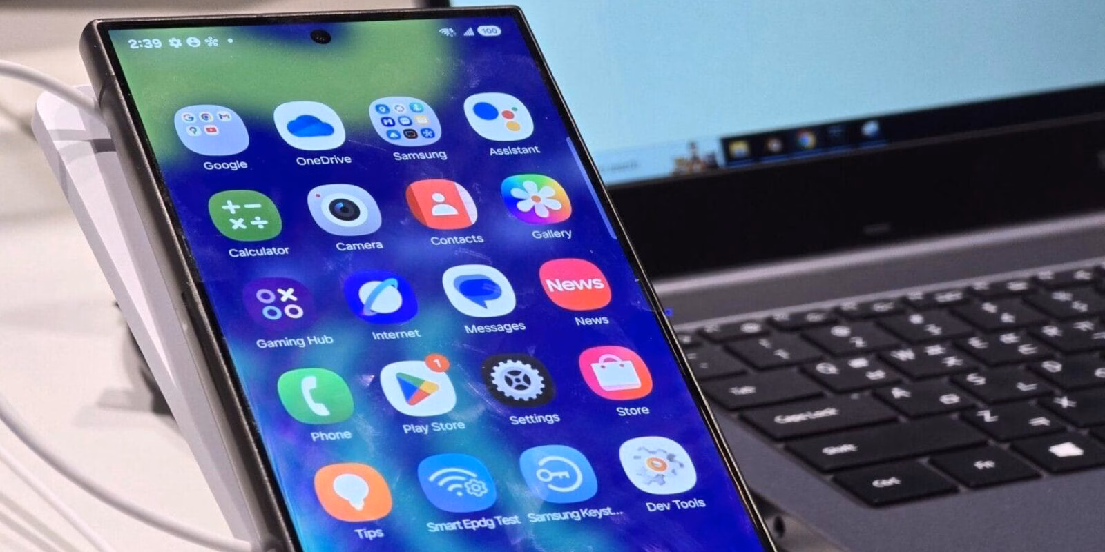 Бета-версия One UI 7 с Android 15 ещё не вышла — в сети нашли поддельную рекламу 3 samsung one ui 7 am galaxy s24 ultra erster blick auf fruehe testversion inklusive umstrittener aenderungen