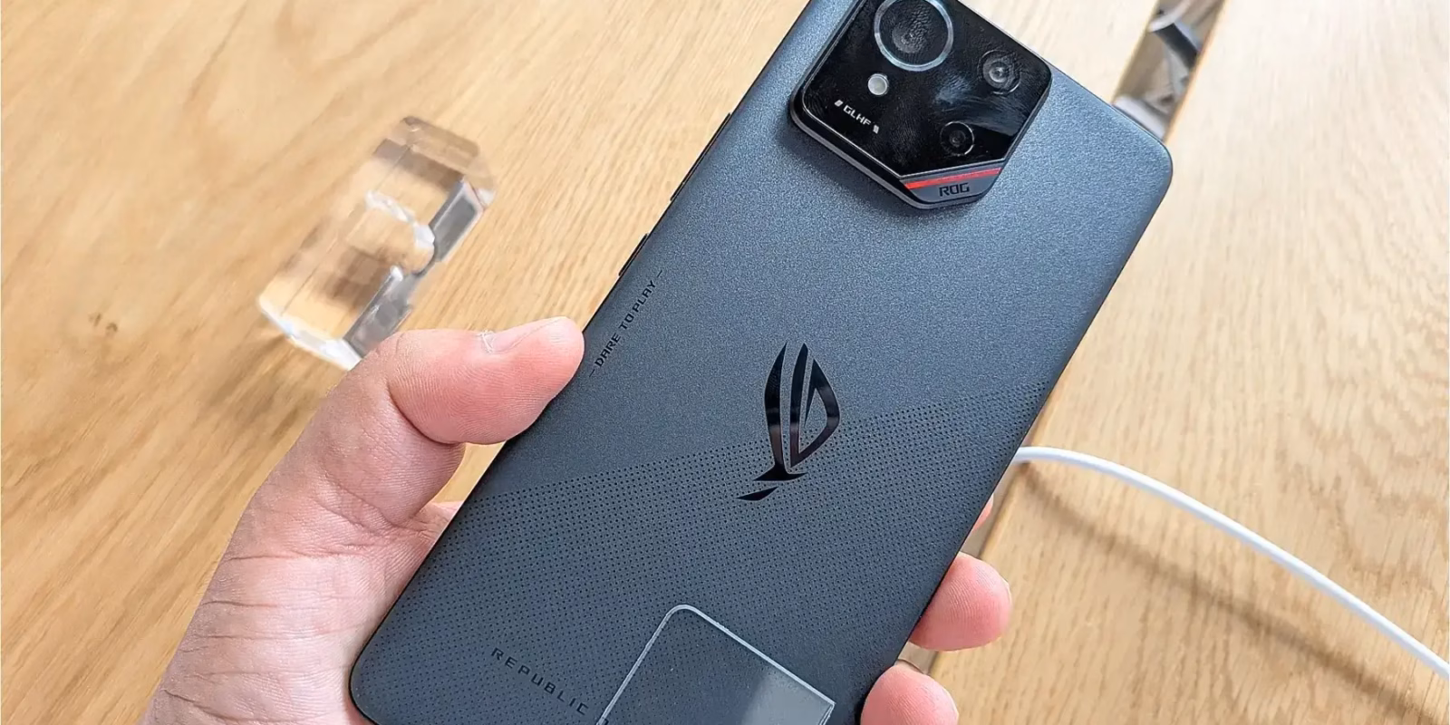 ASUS готовится к выпуску ROG Phone 9: раскрыты детали процессора и оперативной памяти 2 01 o