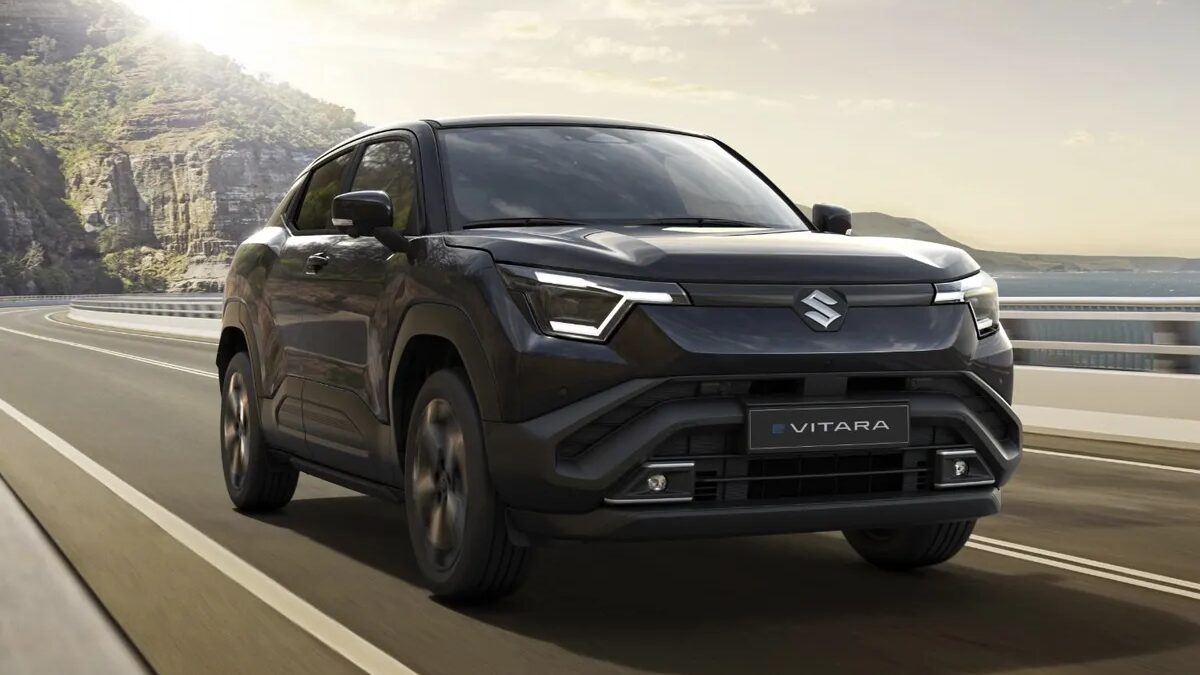 Suzuki выпускает свой первый электромобиль E Vitara в партнерстве с Toyota 2 8.jpg