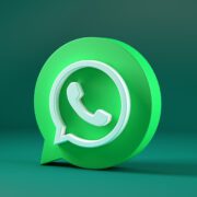 WhatsApp добавит кнопку отписки для борьбы со спамом (adobestock 399233467 editorial use only scaled 1)