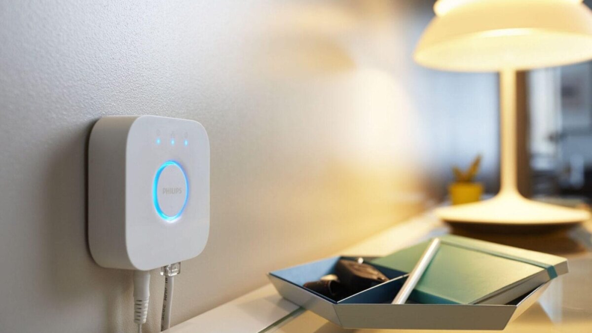 Philips Hue наконец-то объединяет все мосты в единую систему умного дома 2 d2 heart of your hue system square 2.0