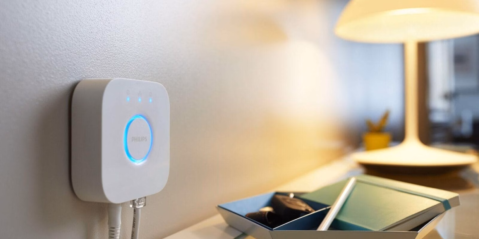 Philips Hue наконец-то объединяет все мосты в единую систему умного дома 2 d2 heart of your hue system square 2.0