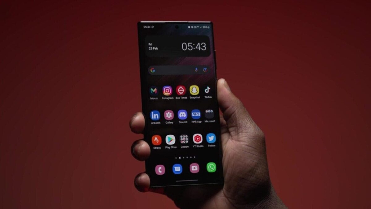 В Польше обнаружили тестовую прошивку One UI 7.0 для Samsung Galaxy S22 1 galaxy s22 ultra review 7 scaled 1 e1732771461143