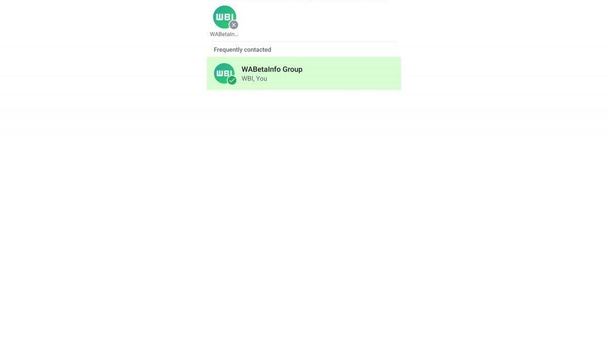 Задняя часть Vivo X200T с крупной камерной системой и логотипом Vivo