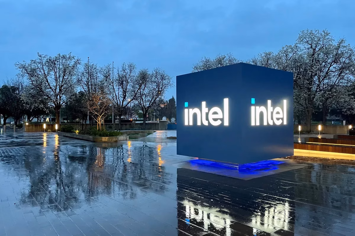 Intel отчиталась об убытках в $16,6 млрд за третий квартал при выручке в $13,3 млрд 7 sn8cxhuwtfjwdyncupgpd7 1200 80.jpg
