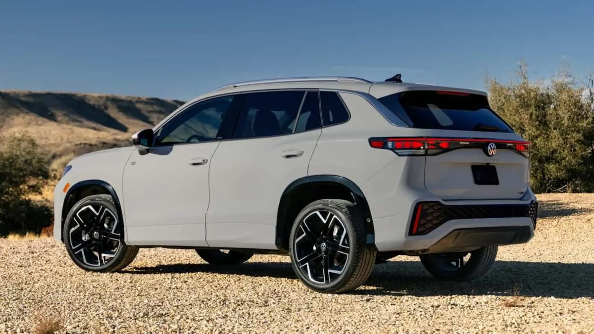 Volkswagen Tiguan 2025: новый дизайн, больше мощности и улучшенный салон 7 tempimagef2qtcu
