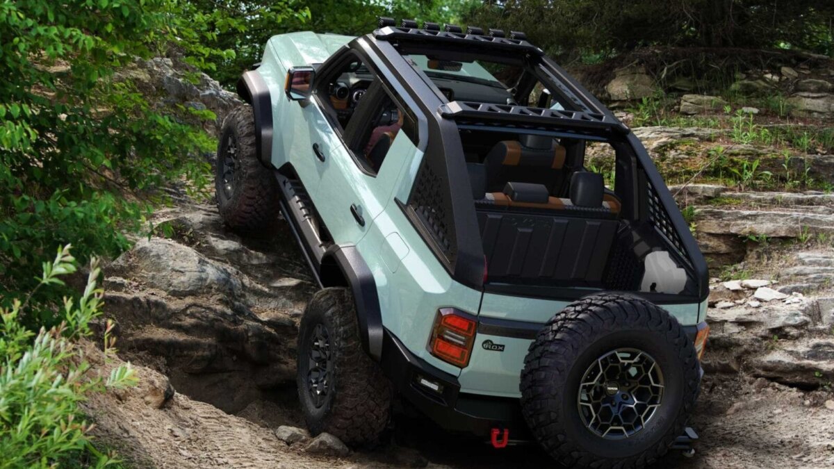 Toyota представила концепт ROX: открытый и брутальный Land Cruiser 9