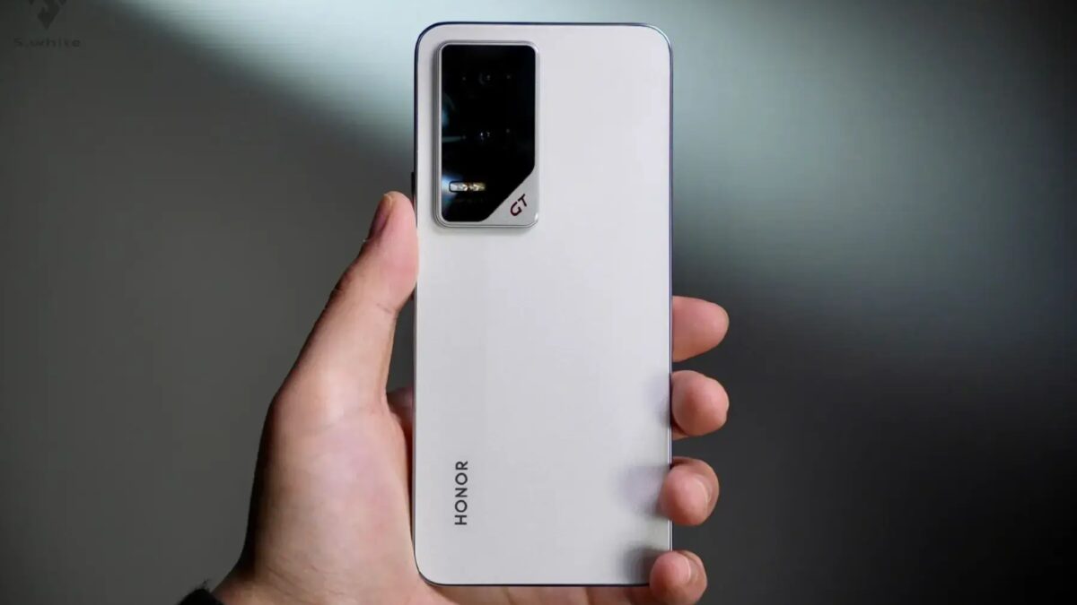 Новый Honor GT показали на живых фото 4 honor gt white rear 1