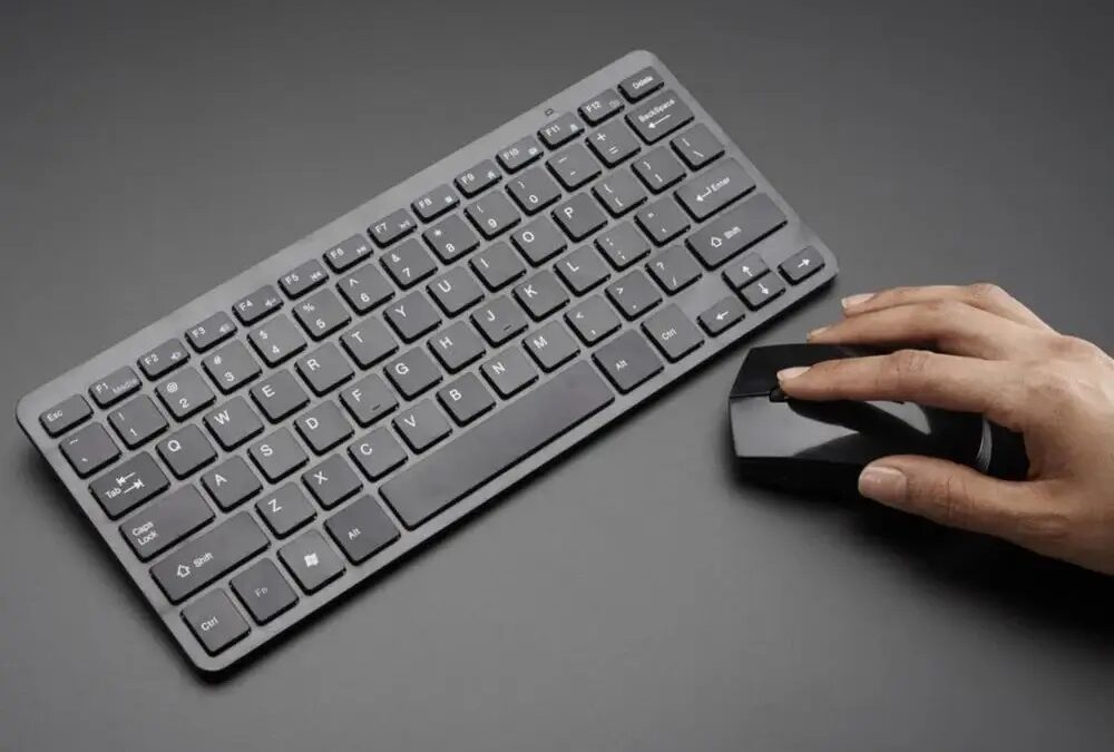 Топ-7 недорогих гаджетов в подарок на Новый год 13 img 1007120