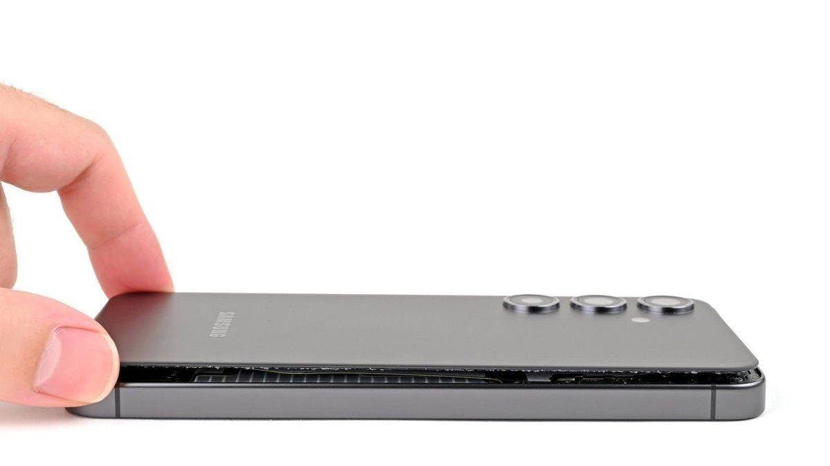 Samsung Galaxy S25 получит Snapdragon 8 Elite и новые тонкие материнские платы 3 Samsung Galaxy S25