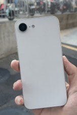 iPhone SE 4 получит экран с чёлкой 8 3 4