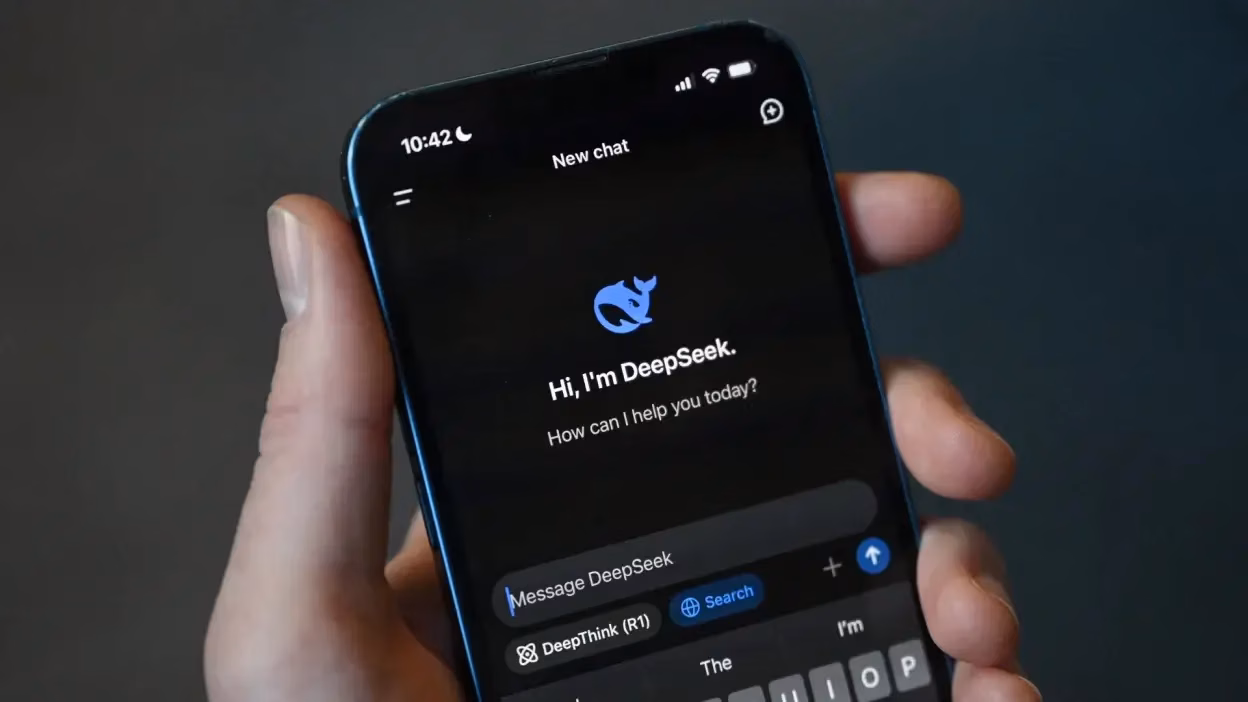 DeepSeek AI возглавил топ App Store 2 hero image 6