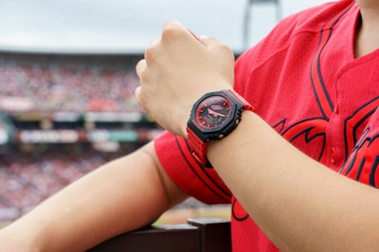 Casio выпустила часы G-Shock GA-2100 Carp Limited Edition с культовым красно-черным дизайном 4 Casio G-Shock GA-2100 Carp Limited Edition