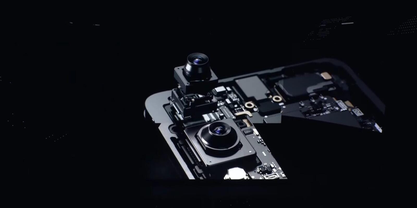 Samsung мельком показала ультратонкий Galaxy S25 Edge на Galaxy Unpacked 2 samsung galaxy s25 edge camera