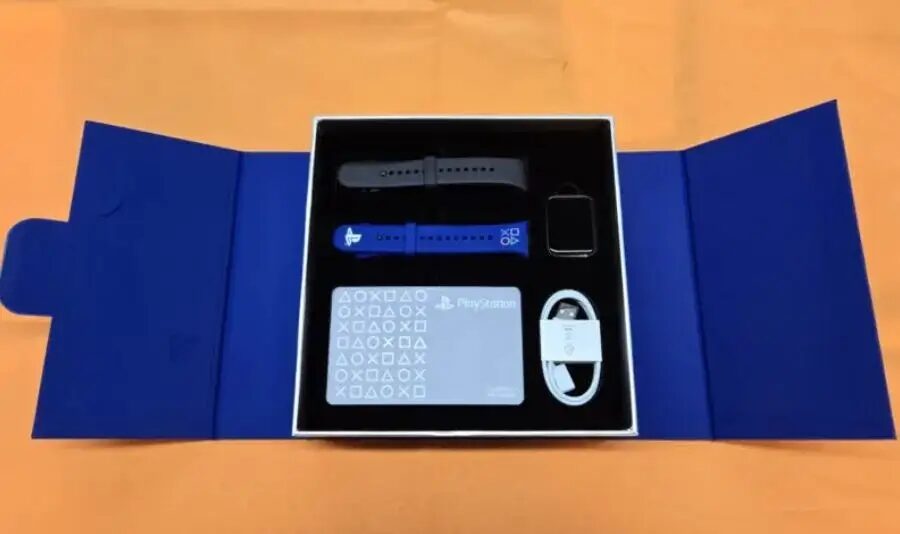 Sony и Xiaomi объединились для создания лимитированного фитнес-трекера PlayStation 4 sony playstation branded xiaomi fitness tracker