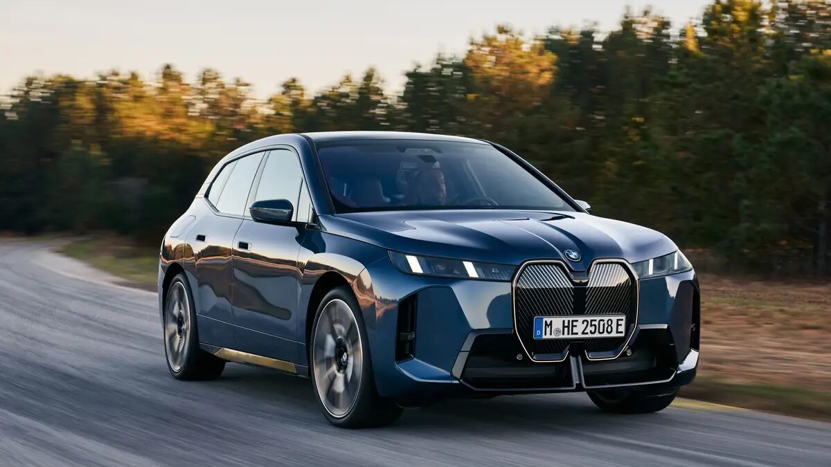 bmw ix 2026 exterior oem 16.jpg