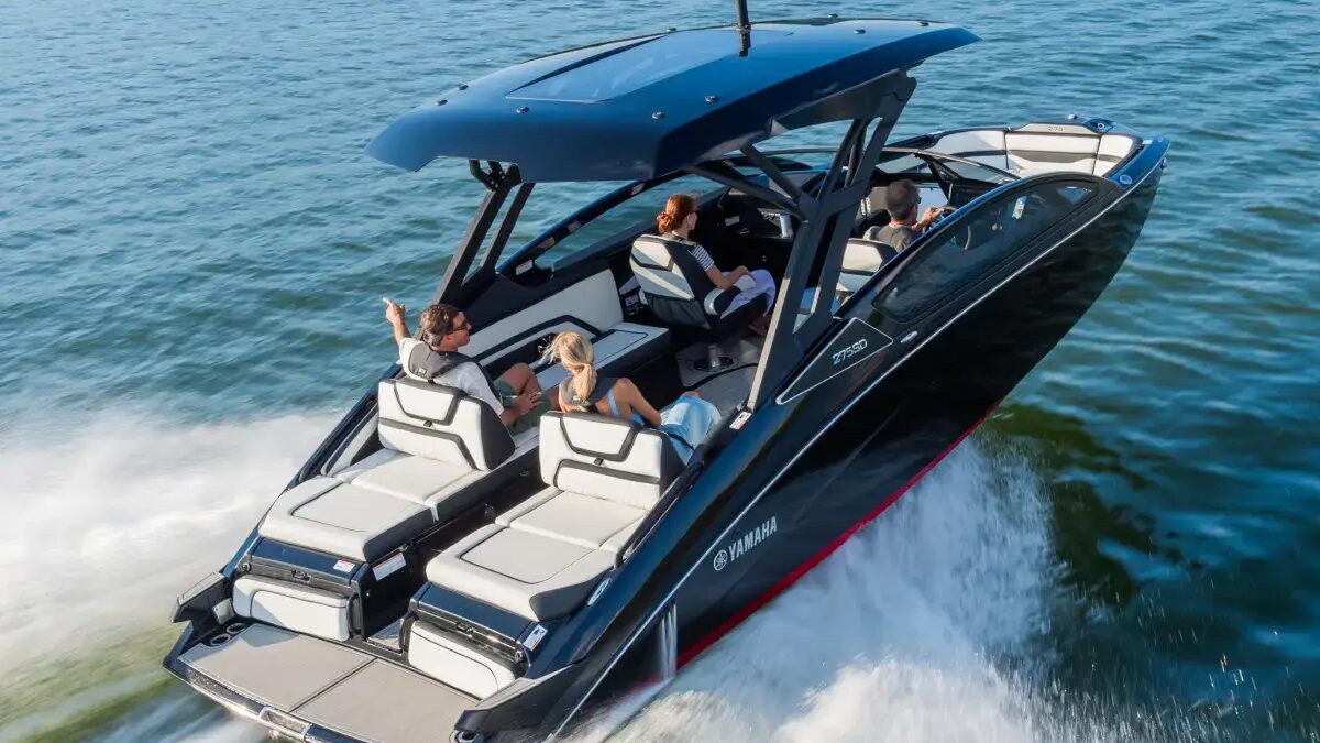 Yamaha представила беспроводной пульт для лодок 2 boats yamaha advantage s curve 3