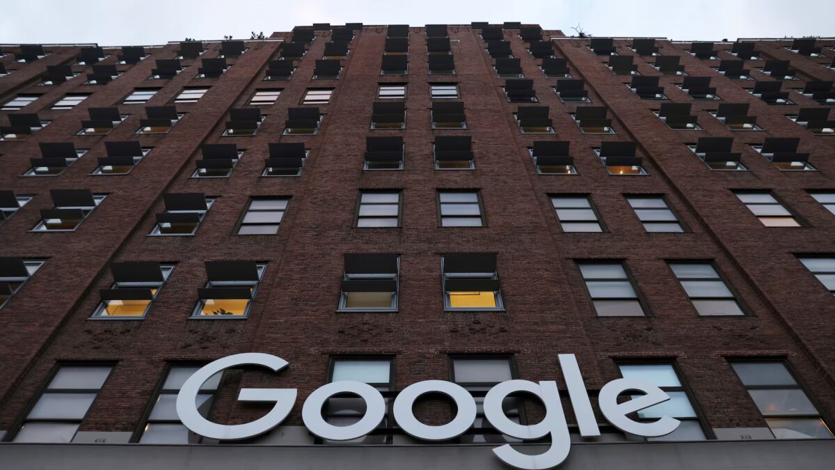 Google перед лицом антимонопольных разбирательств: на кону судьба технологического гиганта 3 https cloudfront us east 2.images.arcpublishing.com reuters 5baj7wcepzl5hi672qzrwce6fa