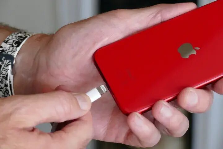 Apple iPhone SE 4: все, что известно на данный момент 13 Apple