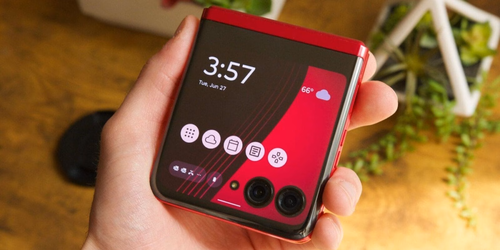 Motorola Razr+ и Edge 50 Ultra стали цифровыми ключами для BMW 3 motorola razr plus