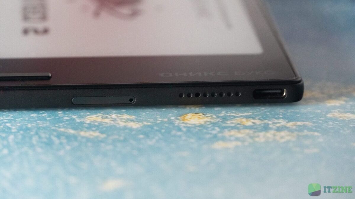 Боковая часть Оникс Букс Галилео 2 с отверстиями и USB-C портом