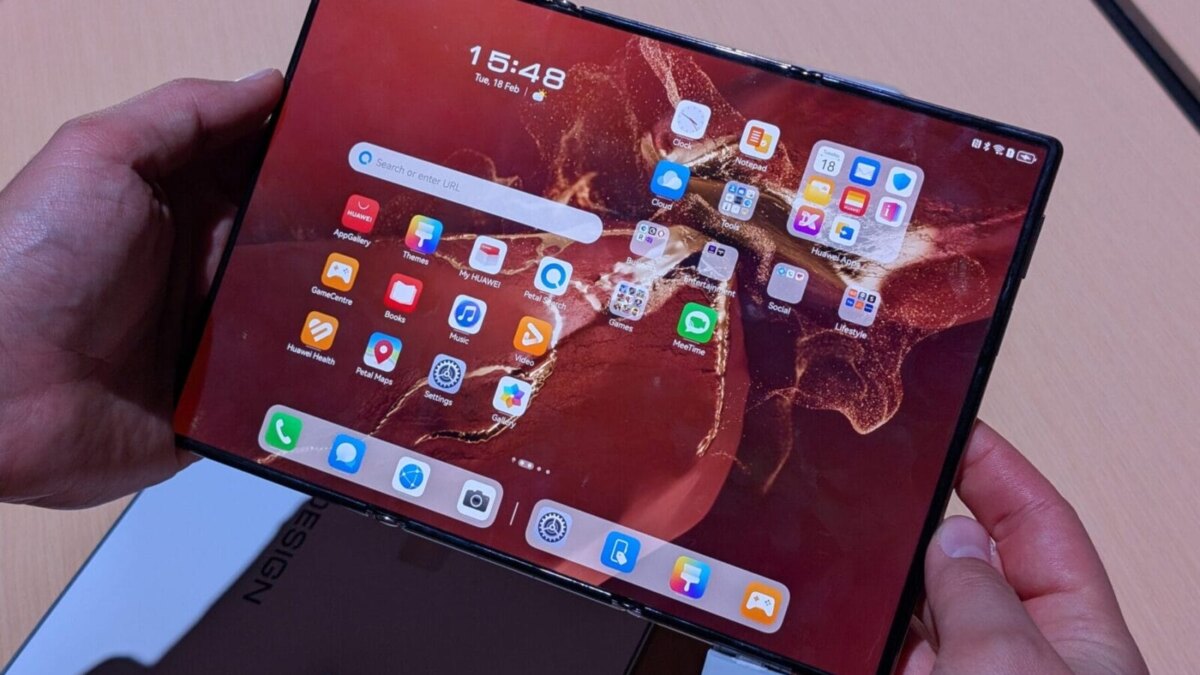 Huawei представил на российском рынке тройную раскладушку Mate XT Ultimate Design 7 original 1 1