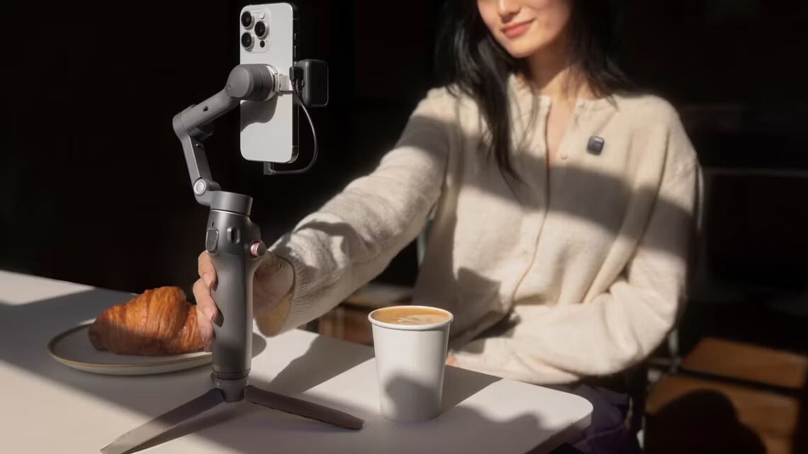 Представлен DJI Osmo Mobile 7: новый гибкий стабилизатор для смартфонов 3 DJI Osmo Mobile 7